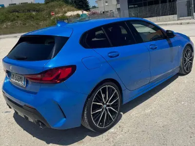 Usata BMW 118 M Sport 150 CV (110 kW) 2020 Blu/azzurro Berlina
