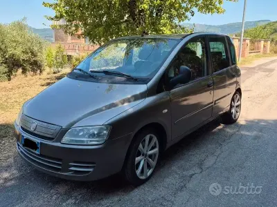 Usata Fiat Multipla Dynamic 120 CV (88 kW) 2009 Grigio Monovolume