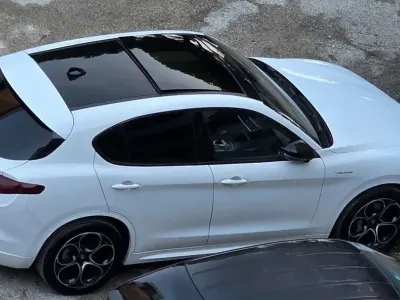 Second-hand Alfa Romeo Stelvio Veloce 209 CP (153 kW) 2022 Alb SUV