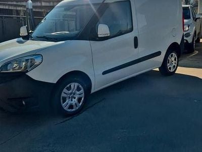 Usata Fiat Doblò 95 CV (69 kW) 2017 Bianco Monovolume