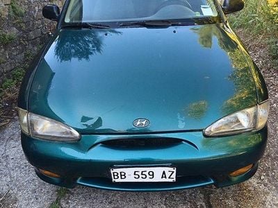 Gebraucht Hyundai Accent 84 PS (61 kW) 1998 Grün Limousine