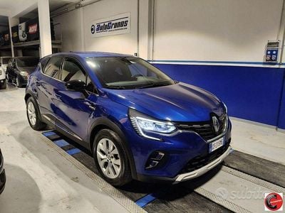 Usata Renault Captur Intens 101 CV (74 kW) 2021 Blu SUV