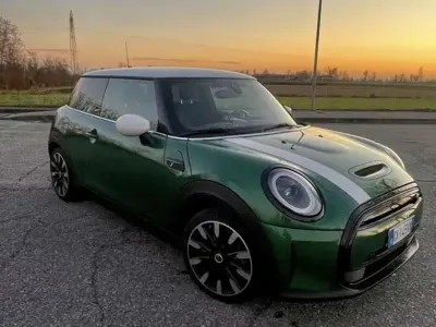 Usata Mini Cooper SE 74 kW (101 CV) 2022 Utilitaria