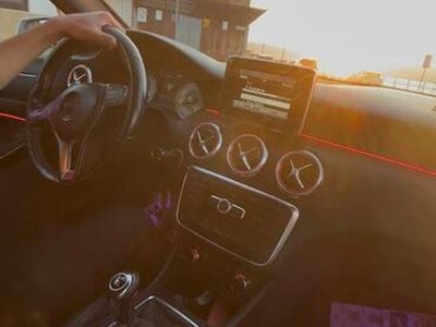 Usata Mercedes A180 Edition 109 CV (80 kW) 2015 Grigio Utilitaria