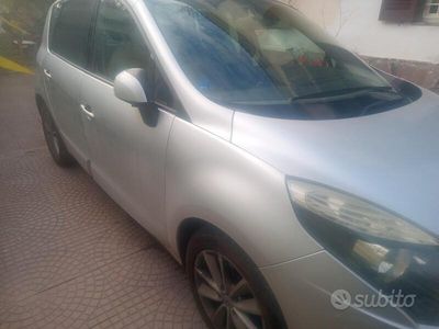 Usata Renault Scénic III 160 CV (117 kW) 2010 Monovolume