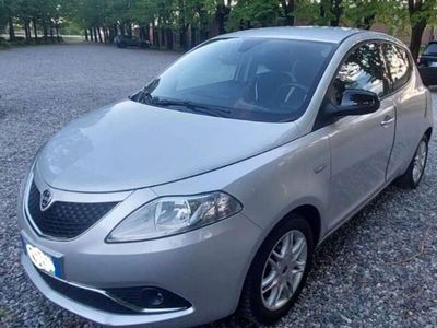 usata Lancia Ypsilon 1.2 8v Silver c/clima 69cv