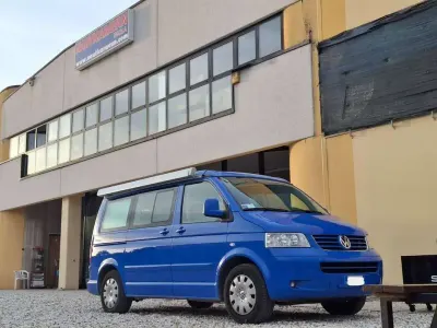Usata VW California California 131 CV (96 kW) 2006 Blu/azzurro Furgone
