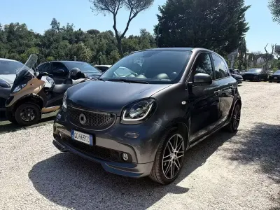 Usata Smart ForFour Brabus 109 CV (80 kW) 2018 Grigio Utilitaria