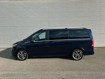 Usata Mercedes V220 163 CV (119 kW) 2020 Blu Monovolume