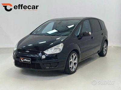 Usata Ford S-MAX Titanium 140 CV (102 kW) 2008 Nero Monovolume
