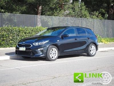 Usata Kia Ceed 100 CV (73 kW) 2019 Nero Utilitaria