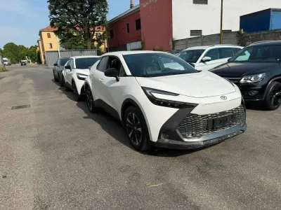 Nuova Toyota C-HR Trend 152 CV (111 kW) 2026 Bianco SUV