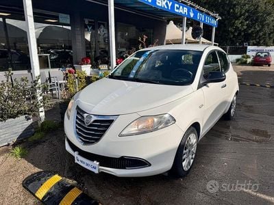 Usata Lancia Ypsilon S 95 CV (69 kW) 2012 Bianco Utilitaria
