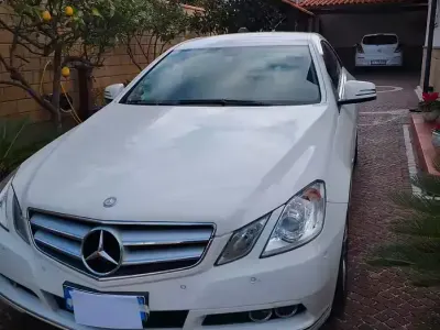 Usata Mercedes 220 95 CV (69 kW) 2010 Bianco Coupé