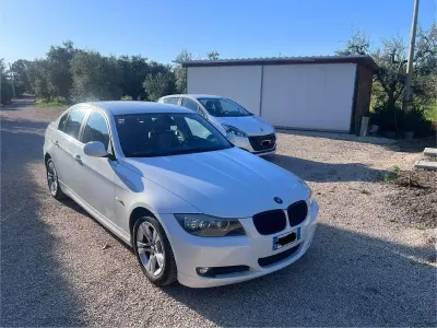 Usata BMW 320 177 CV (130 kW) 2009 Bianco Berlina