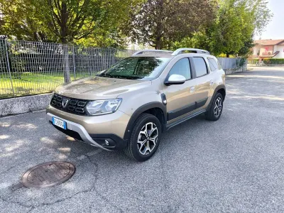 Usata Dacia Duster Prestige 114 CV (83 kW) 2018 Beige SUV