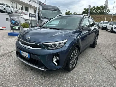 Usata Kia Stonic Style 120 CV (88 kW) 2020 Blu SUV