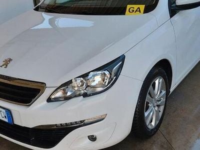 Usata Peugeot 308 116 CV (85 kW) 2015 Bianco Utilitaria