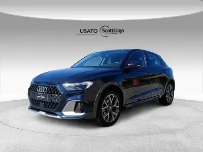 Usata Audi A1 Admired 110 CV (80 kW) 2021 5u blu firmamento metallizzato SUV