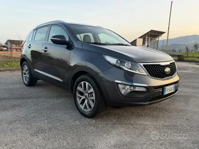 Usata Kia Sportage Active 116 CV (85 kW) 2015 Grigio SUV