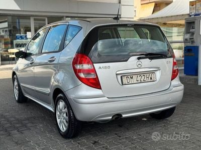 Usata Mercedes A200 109 CV (80 kW) 2009 Grigio Berlina