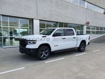 Usata RAM 1500 401 CV (294 kW) 2023 Bianco Pick-up
