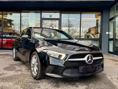Usata Mercedes A180 Business 136 CV (100 kW) 2020 Nero Berlina