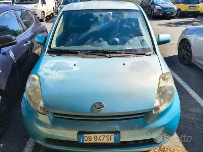 Usata Daihatsu Sirion 87 CV (63 kW) 2006 Bluazzurro Utilitaria