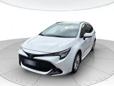 Usata Toyota Corolla Active 2023 Bianco Station wagon