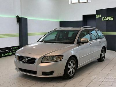 Usata Volvo V50 Drive Kinetic 110 CV (80 kW) 2010 Grigio Station wagon