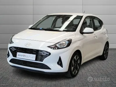 Usado Hyundai i10 67 CV (49 kW) 2023 Blanco Utilitario