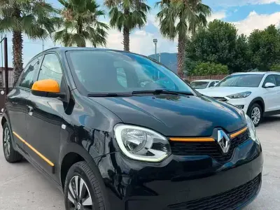 Usata Renault Twingo Urban Night 65 CV (47 kW) 2022 Nero Utilitaria