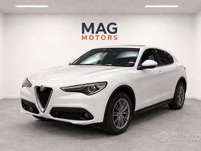 Usata Alfa Romeo Stelvio Executive 210 CV (154 kW) 2017 Bianco SUV