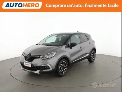Usata Renault Captur 120 CV (88 kW) 2017 Grigio SUV