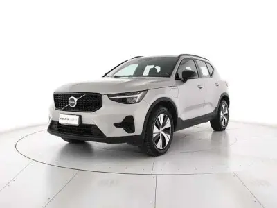 Usata Volvo XC40 Plus 129 CV (94 kW) 2023 Grigio SUV