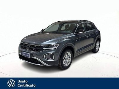 Usata VW T-Roc Life 150 CV (110 kW) 2024 Nero pastello SUV