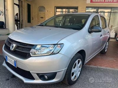 Usata Dacia Sandero 73 CV (53 kW) 2016 Grigio Berlina