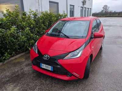 usata Toyota Aygo 5p 1.0 x-play m-mt my15