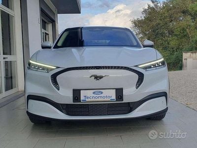 Usata Ford Mustang Mach-E Extended Range 216 kW (294 CV) 2024 Star white SUV