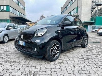 Begagnad Smart ForFour Electric Drive Passion 41 kW (56 HK) 2019 Svart Sedan