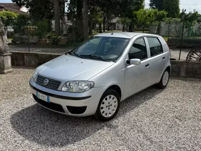 Second-hand Fiat Punto Classica 60 CP (44 kW) 2007 Gri Hatchback