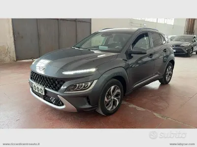 Usata Hyundai Kona 105 CV (77 kW) 2022 Grigio SUV