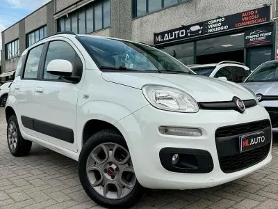 Usata Fiat Panda Lounge 85 CV (62 kW) 2016 Bianco Utilitaria