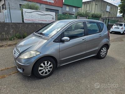 Usata Mercedes A180 Elegance 108 CV (79 kW) 2006 Grigio Berlina