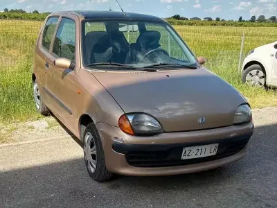 Usata Fiat 600 39 CV (28 kW) 1998 Marrone Berlina