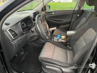 Second-hand Hyundai Tucson 116 CP (85 kW) 2019 Negru SUV