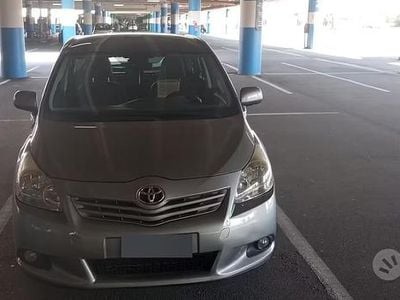Usata Toyota Verso Style 126 CV (92 kW) 2012 Grigio Monovolume