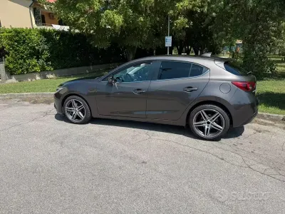 Usata Mazda 3 Exceed 150 CV (110 kW) 2016 Nero Berlina