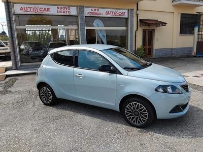 Usata Lancia Ypsilon S 69 CV (50 kW) 2024 Blu Utilitaria