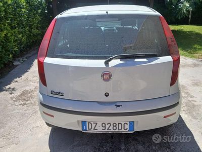 Usata Fiat Punto 60 CV (44 kW) 2009 Bianco Utilitaria